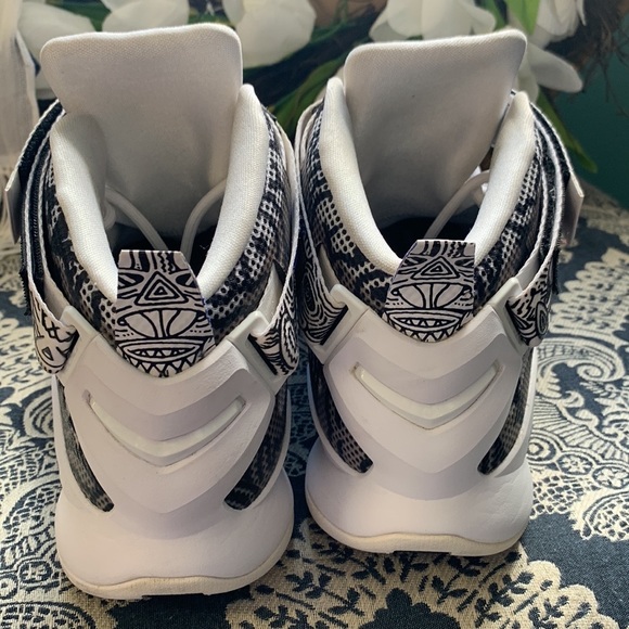 Nike Lebron soldier 9 Lmtd “freegums” mens sneakers- Size 10.5 - Picture 4 of 5